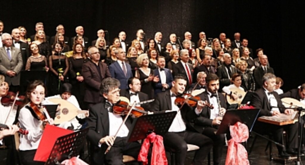 Atakum Belediyesi Türk Sanat Müziği Korosu Büyüledi