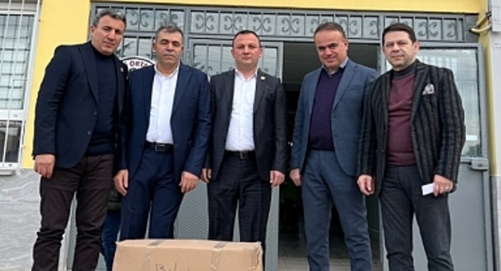 SAMDEF'ten 10 Okula Bot ve Mont Yardımı
