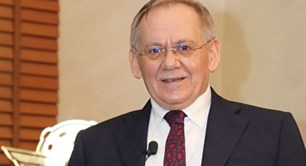 Yargıya 'Uyuyoruz' Dedi Yine Eleştirdi
