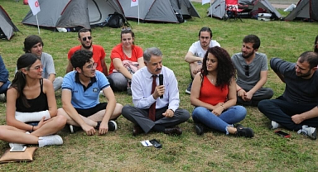 Atakum’da Üniversiteli Gençlere