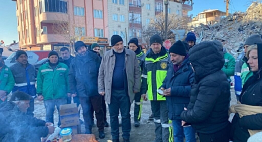 Canikliler Depremzede İçin Tek Yürek Oldu