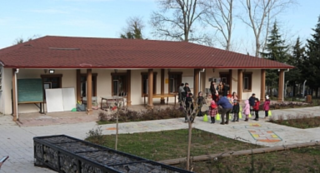 Çocuklar Depremin İzlerini Atakum’da Siliyor
