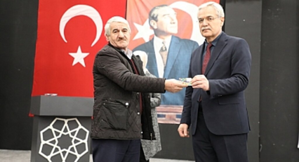İlkadım'da 500 TL'lik Alışveriş Çekleri Deprem Bölgesine