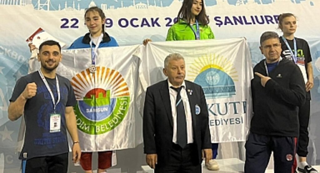 İlkadımlı Sporcular Madalya Avcısı
