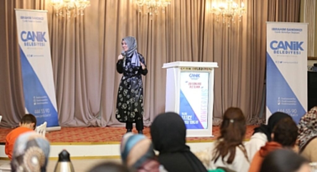 Canik’te Yazar Hatice Kübra Tongar’dan Depremzede Kadınlara Özel Konferans