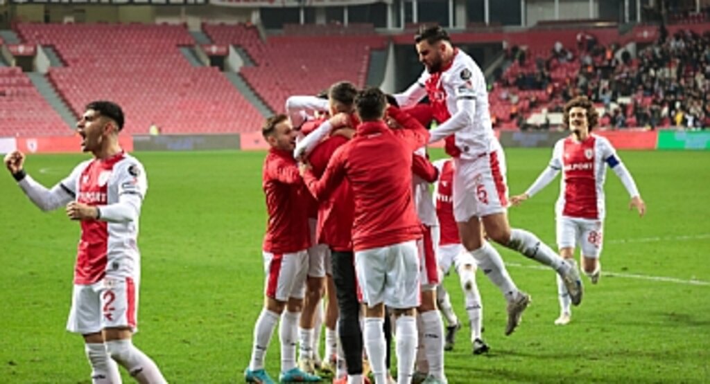 Son Dakika! Samsunspor 2 - Çaykur Rizespor: 0 (Maç Sonucu)