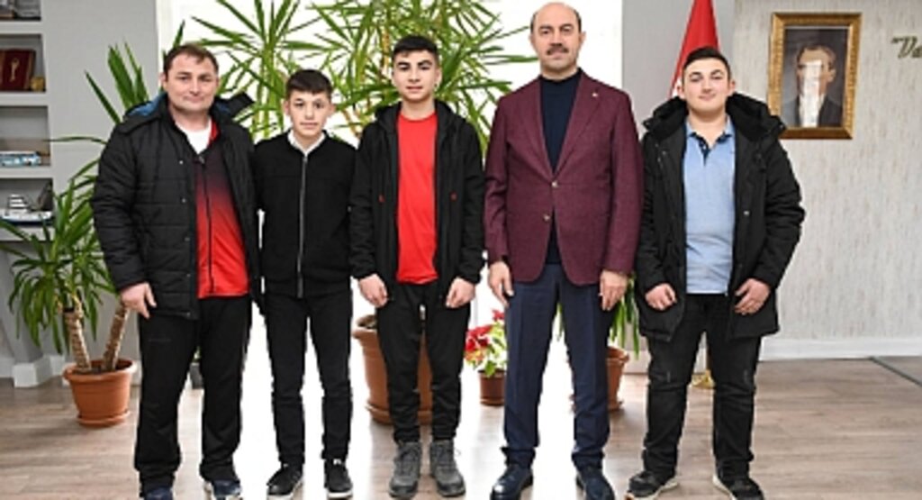 Termeli Başarılı Sporculara Ödül