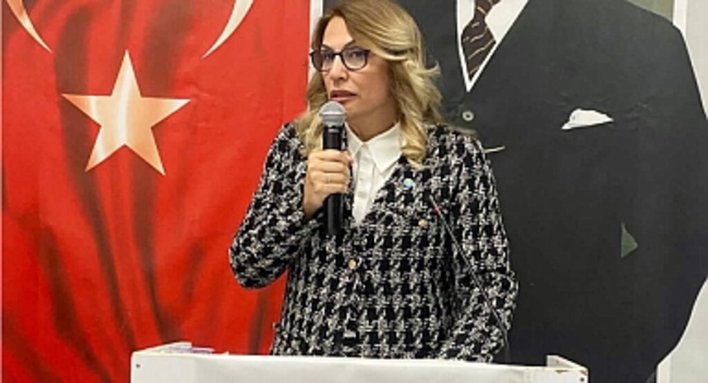 İYİ Parti'li Birsen Öztürk: Biz Bu Yola Baş Koyduk