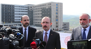 Ticaret Bakanı Muş: Samsun Şehir Hastanesi Bahara Tamam