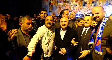 Dededağı Sakinleri Erhan Usta'yı Bağrına Bastı