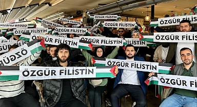 AK Parti Gençlik Kolları'ndan Starbucks'ta 'Say Stop' Eylemi