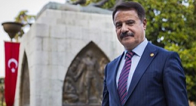 Atakum Belediye Başkanı Cemil Deveci: Cumhuriyet'i Gelecek Nesillere Taşımalıyız