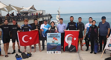 Atakum’da Dalgıçlar Cumhuriyet İçin Dalış Yaptı
