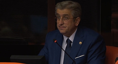 CHP'li Murat Çan: O Gemide Pozlar Vermek Nedir?