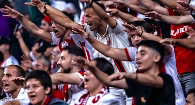 Samsunspor Tribünde Zirveye Oynuyor