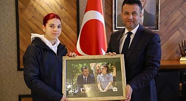 Çarşambalı Milli Sporcu Esra Tarihe Geçti