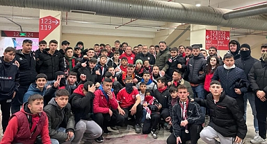 CHP SBB Başkan Adayı Cevat Öncü, Samsunspor Maçını Tribünden Takip Etti