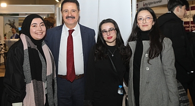 Gençlerimizin Geleceğine Yatırım Yapıyoruz