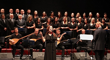 İlkadım THM Korosu Büyüledi