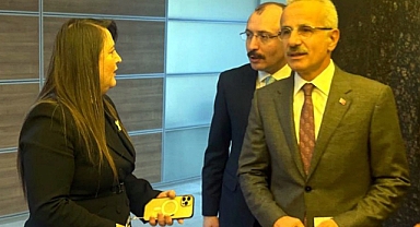 Özlem Maraş: Acemi Siyasetçiler Gibi Hareket Edemeyiz