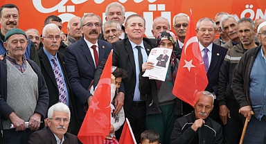 Cevat Öncü: Yarış CHP ve AK Parti Arasında Geçiyor!