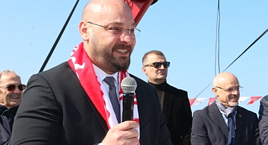 CHP'li Serhat Türkel Coşkulu Kalabalığa Seslendi