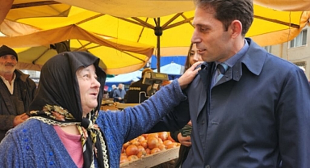 Gelecek Partisi SBB Başkan Adayı Mustafa Yeşilyurt: 'Çözüm Üreten Belediyecilik Gelecek'