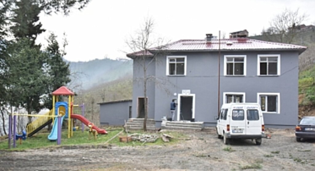 Tekkeköy'de Atıl Okul Köy Konağı'na Dönüştü