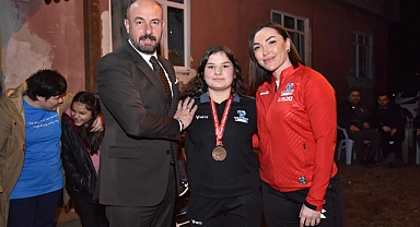 Tekkeköylü Sporcu Türkiye Üçüncüsü Oldu