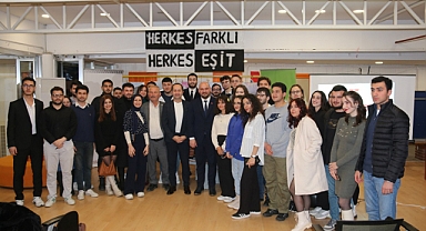 Üniversiteli Gençler Sordu, Serhat Türkel Cevapladı