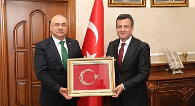 Bem-Bir-Sen Heyeti SBB Başkanı Halit Doğan'a Başarı Diledi