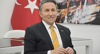 Yakakent'te Seçimi Kaybeden Başkan Hüseyim Kıyma Tüm Düğmelere Bastı