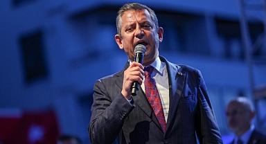 CHP Lideri Özgür Özel'den Çarpıcı Mesajlar