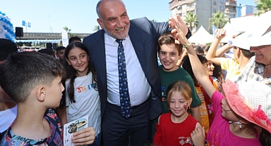 Canik'te Camiye Giden Hediyelerle Buluşacak