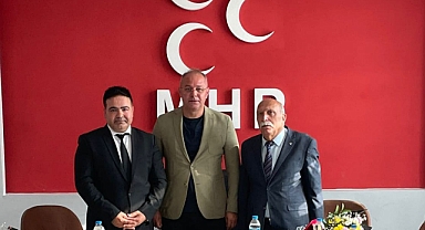 MHP Kavak'ta Bayrak Değişimi