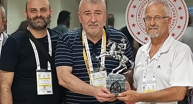 Samsunlu Gazetecilerden TSYD Gaziantep'e Atatürk Heykeli