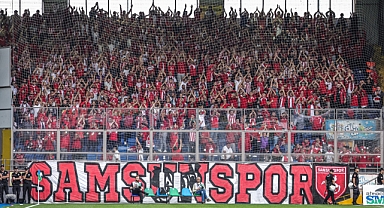 Samsunspor Taraftarı Kırmızı Duvar