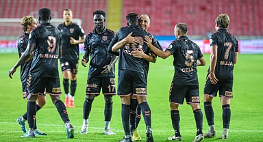 Son Dakika! Hatayspor: 0 - Samsunspor: 3 (Maç Sonucu)