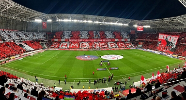 Kuzeyin Kralı Şovunu Yaptı!