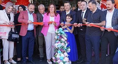 Lezzetli Yemekler ve Uygun Fiyat Köfteci Bülent'te
