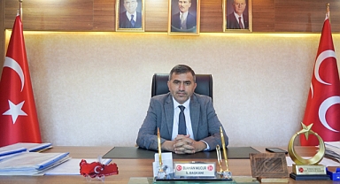 Türk Milleti Boyun Eğmez!
