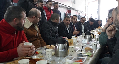 MHP Samsun Heyeti Esnafla Buluştu