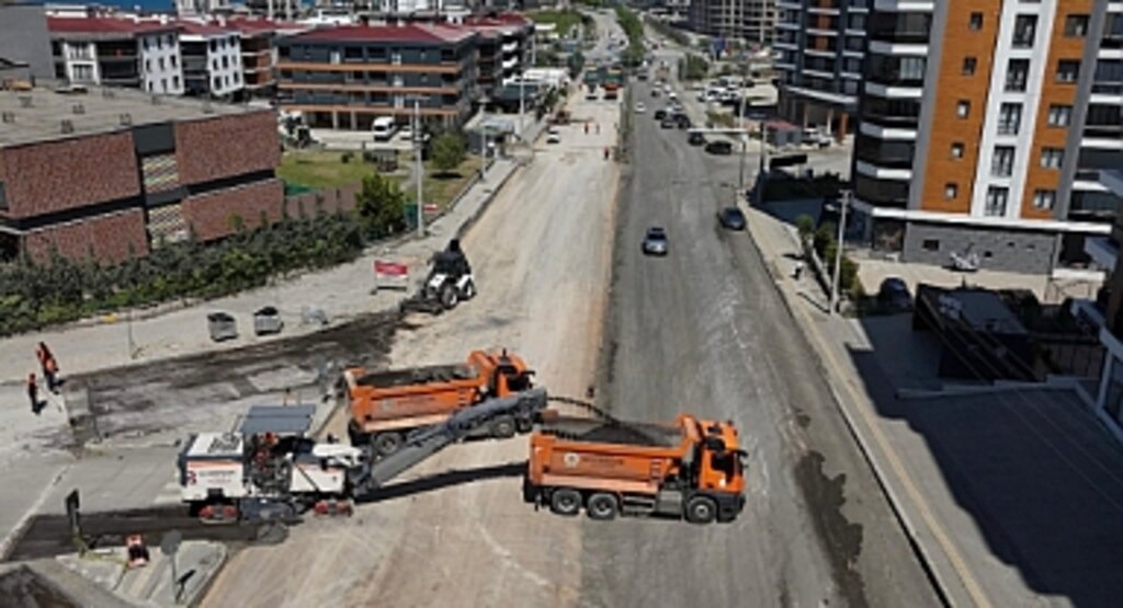 Atakum'da Elbistan Bulvarı 6 Şeritli Yol Oldu