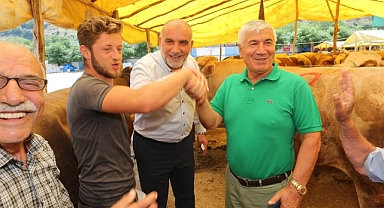 Canik'te Kurban Pazarı Açıldı