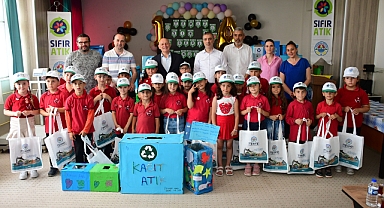 Terme'de Minik Çevreciler Geri Dönüşüm Kutusu Yaptı