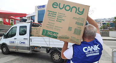 Canik Belediyesi'nden Sağlıkçılara 100 Bin Maske