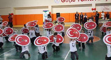 Ayvacık'ta Özel Çocuklardan Muhteşem Gösteri