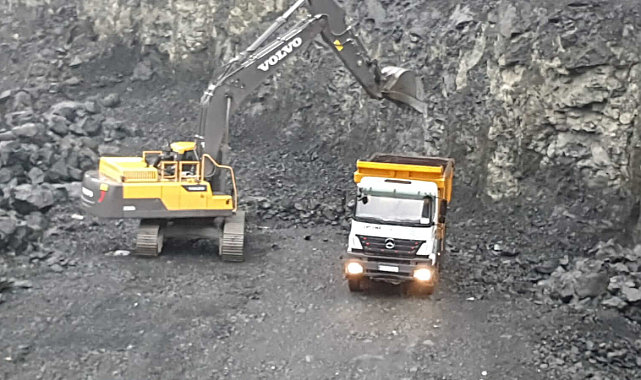 Çarşamba'da Taş Polemiği İki Tarafı Gerdi!