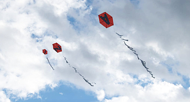 LÖSEV’le Gökyüzü Turuncuya Boyanacak