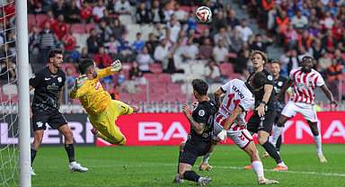 Samsunspor Karadeniz Derbisinde Rizespor'la Puanları Paylaştı